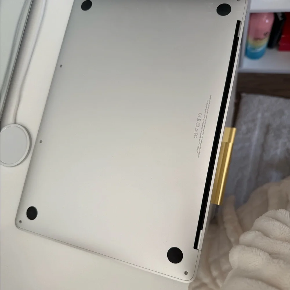 Apple Laptop